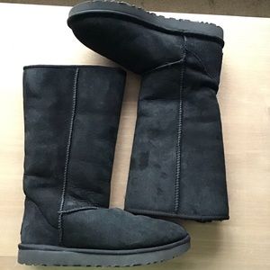 UGG Classic Tall II black boots size 10
